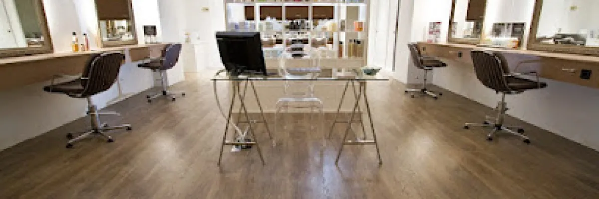 Blow Up Cannes - Coiffure Cannes - OneBooking