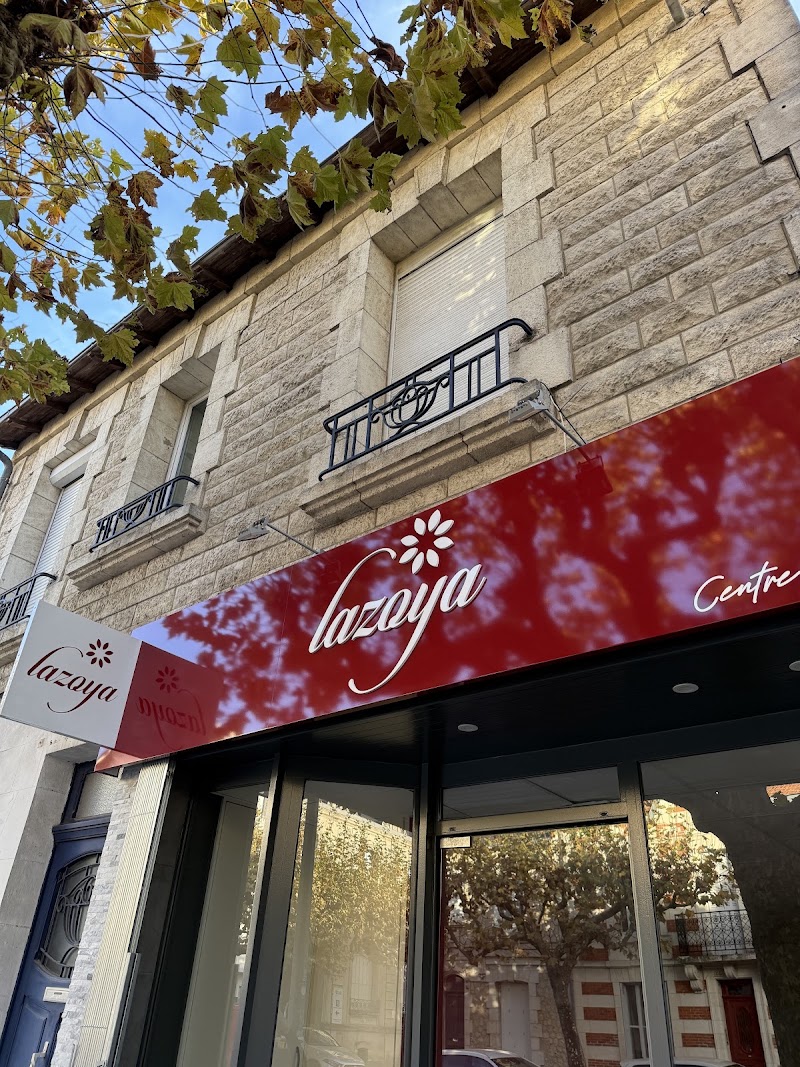 Lazoya - Onglerie La Rochelle - OneBooking