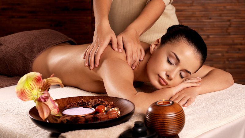 M.L.M INSTITUT CHARLINE - Onglerie Le Mans - OneBooking