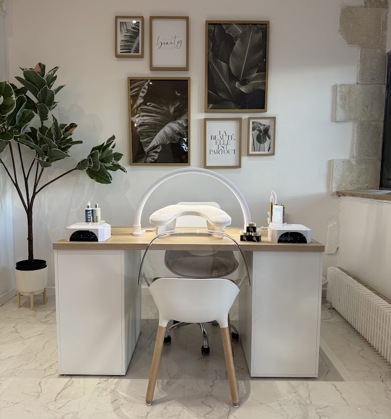 FANCY BEAUTY - Onglerie Dijon - OneBooking