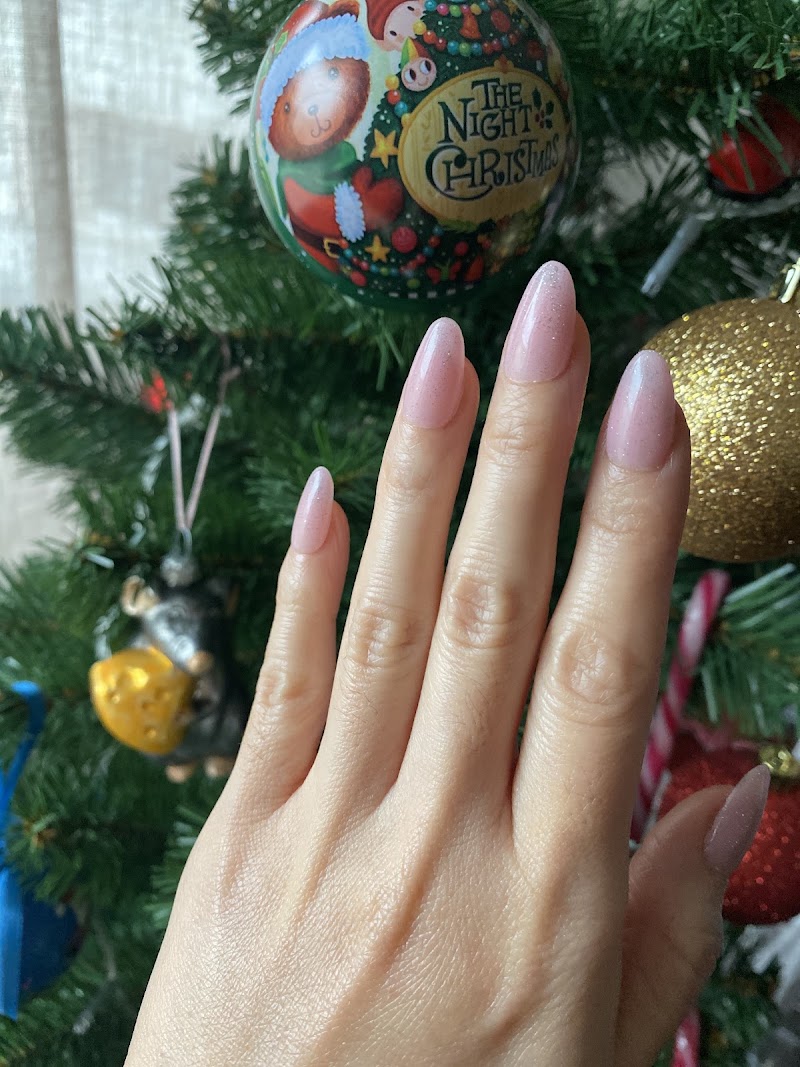 Johannie Alluza Ongles - Onglerie Le Havre - OneBooking