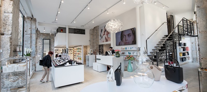 L'institut - Fragonard - Onglerie Grenoble - OneBooking