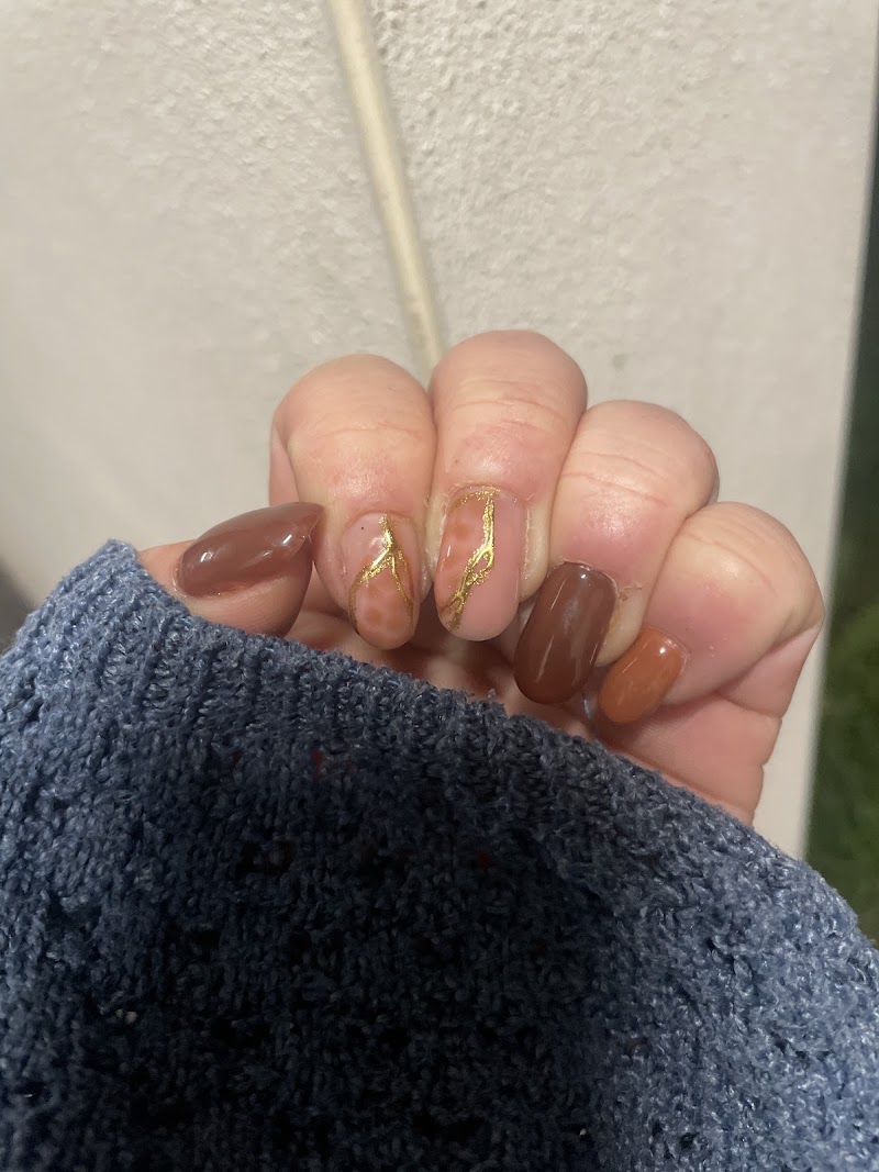 L'ongle & Cils Glamour - Onglerie Le Mans - OneBooking