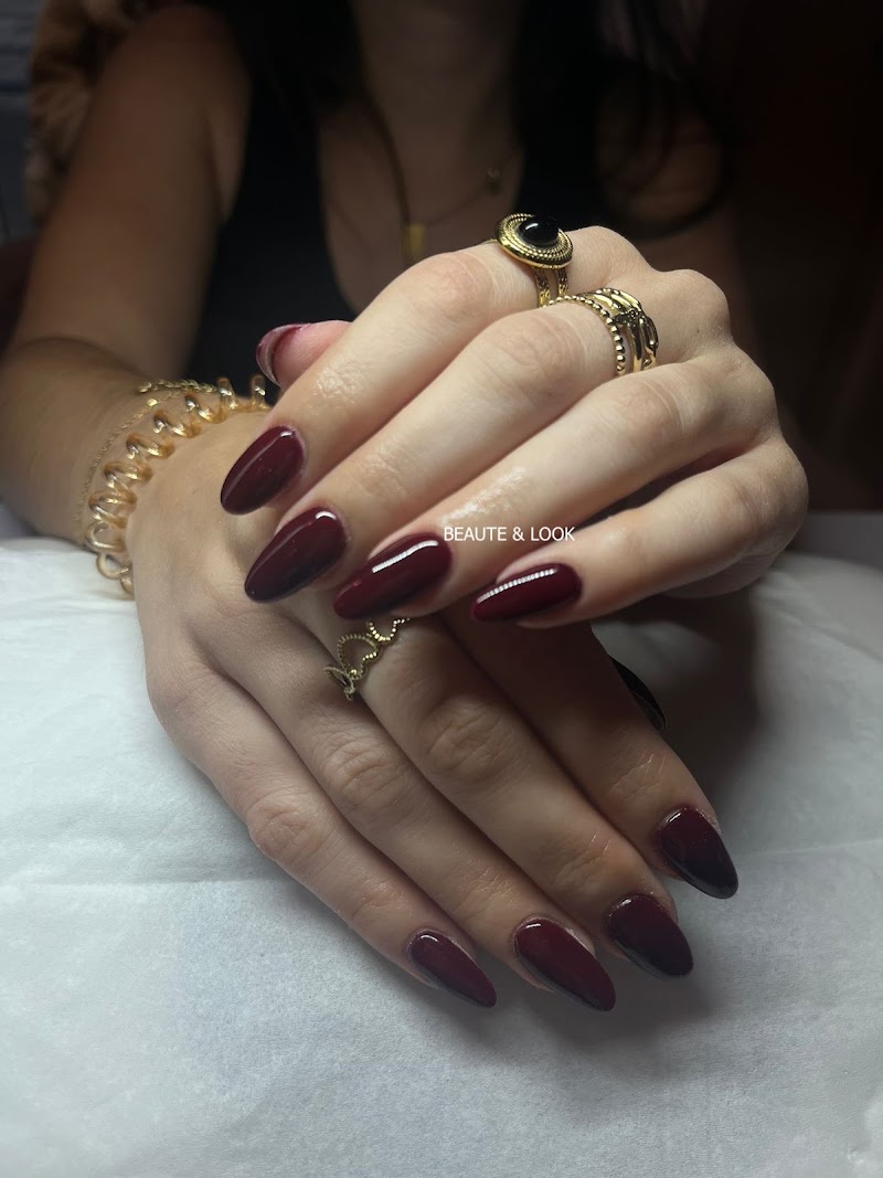 Beauté&Look - Onglerie Grenoble - OneBooking