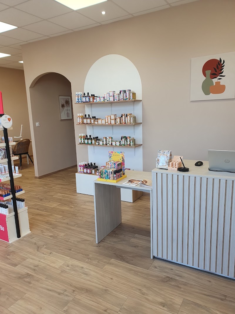 A CORPS PARFAIT - Onglerie Fougères - OneBooking