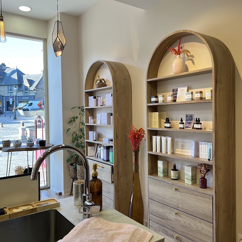 Nuage - Onglerie Fougères - OneBooking