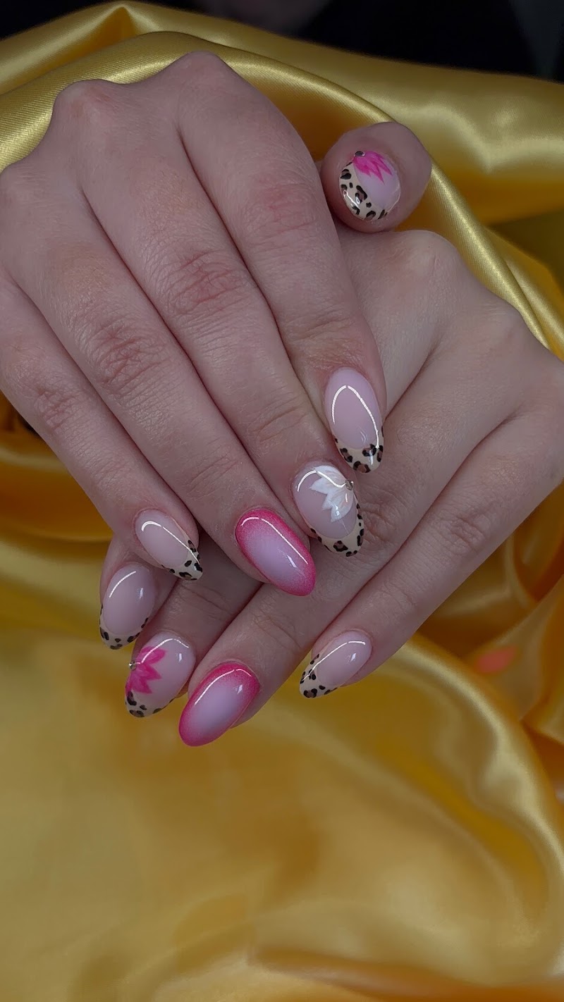 Solia Beauty - Onglerie Grenoble - OneBooking