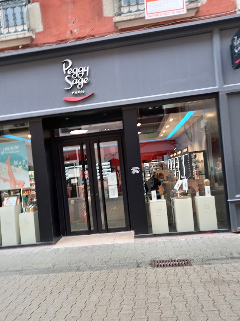 Peggy Sage Grenoble - Onglerie Grenoble - OneBooking