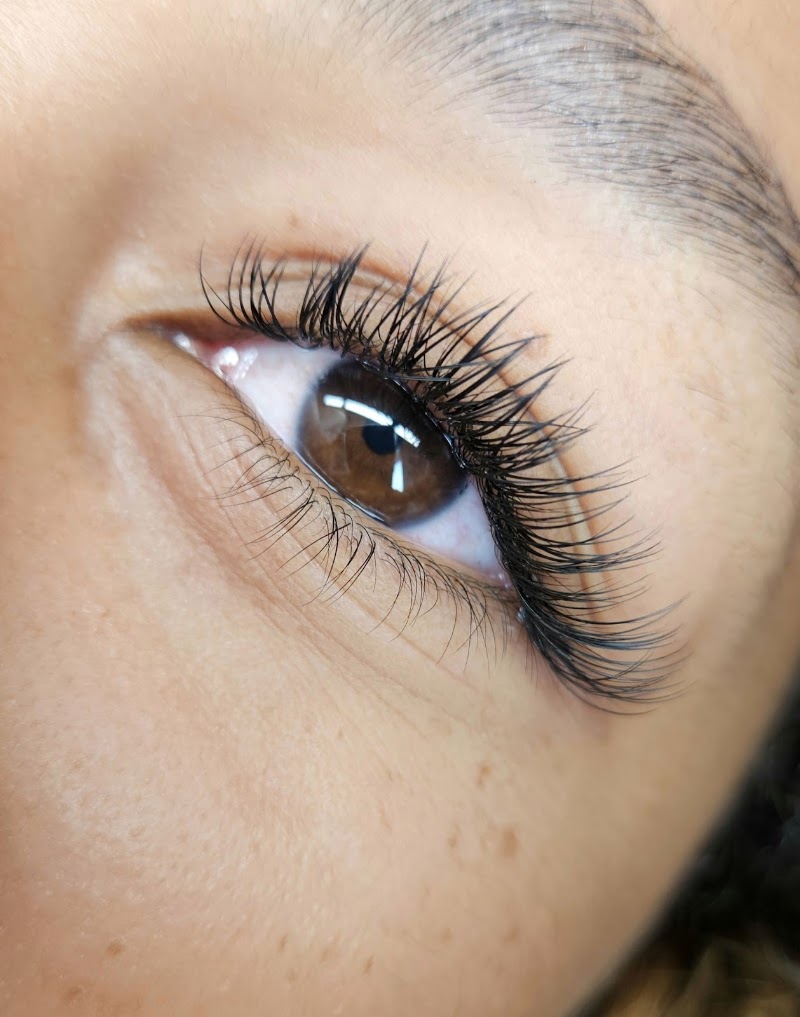 Atelier beauté de Noémie - Onglerie La Rochelle - OneBooking