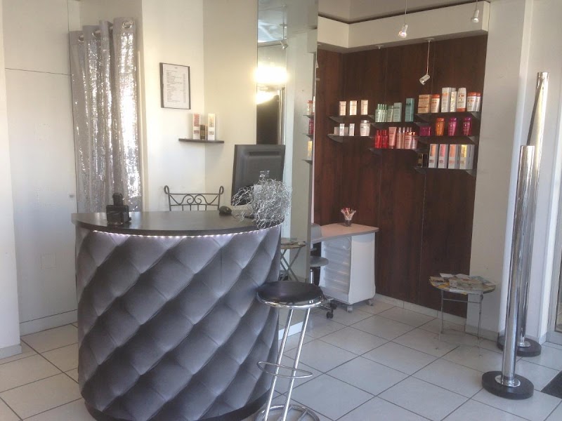 Atelier M.F - Coiffure Poitiers - Photo de couverture - OneBooking