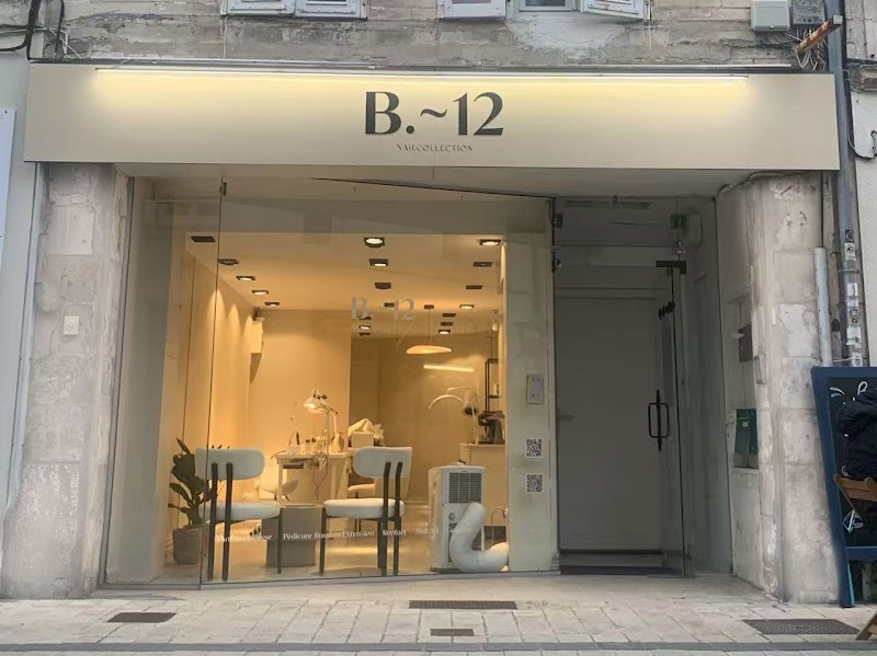 b12 nail collection manucure russe - Onglerie La Rochelle - OneBooking