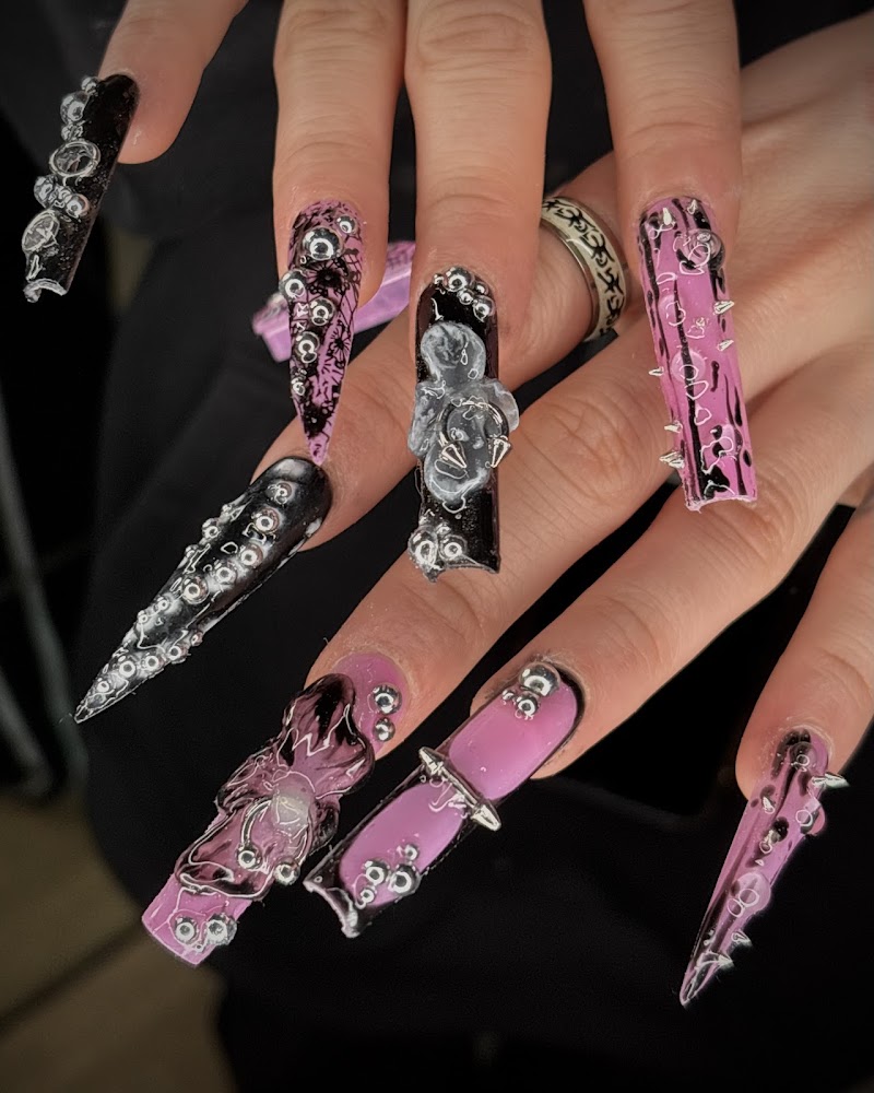 Nails By Gabi - Onglerie Grenoble - OneBooking