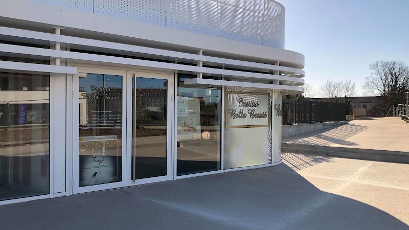 Bella Beauté - Onglerie La Rochelle - OneBooking