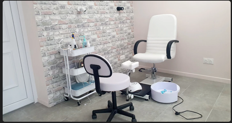 Marget Stars Nails - Onglerie Le Havre - OneBooking
