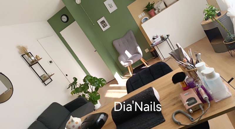 Dia'Nails - Onglerie Dijon - OneBooking