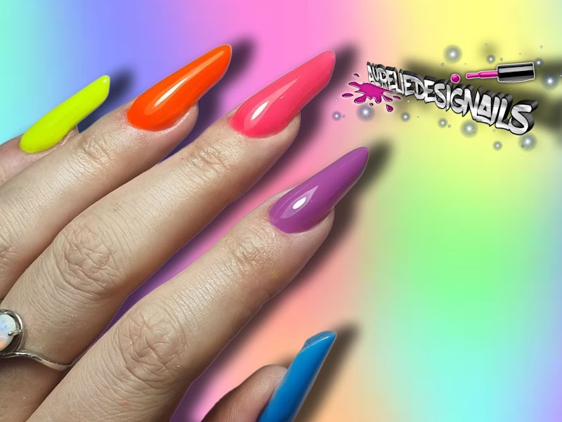 AURELIE DESIGNAILS - Onglerie Grenoble - OneBooking