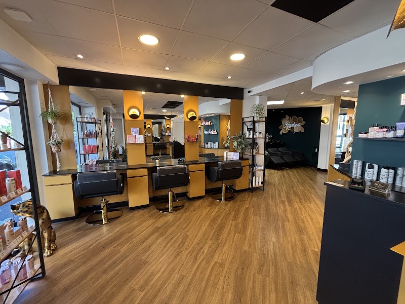 Hair Land - Coiffure Orléans - OneBooking