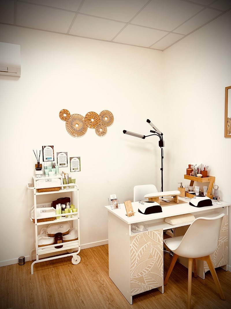 Haven Beauty by Johanna - Onglerie La Rochelle - OneBooking