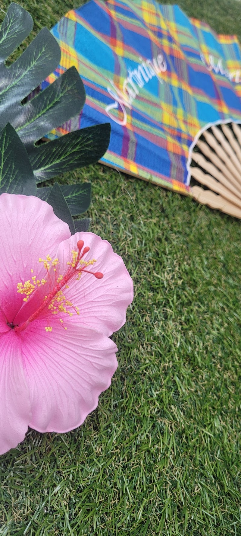 Hibiscus Beauté - Onglerie La Rochelle - OneBooking