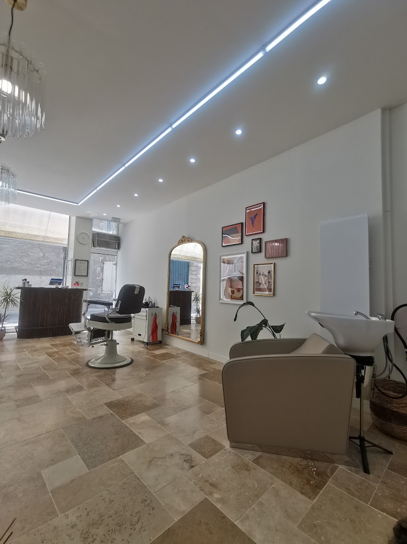 LUMEN STUDIO | Orléans - Coiffure Orléans - OneBooking