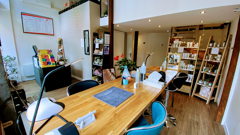 Minipolis - Onglerie Grenoble - OneBooking