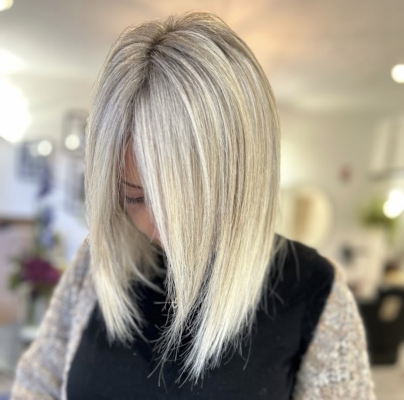 Le Salon Deborah S - Coiffure Orléans - OneBooking