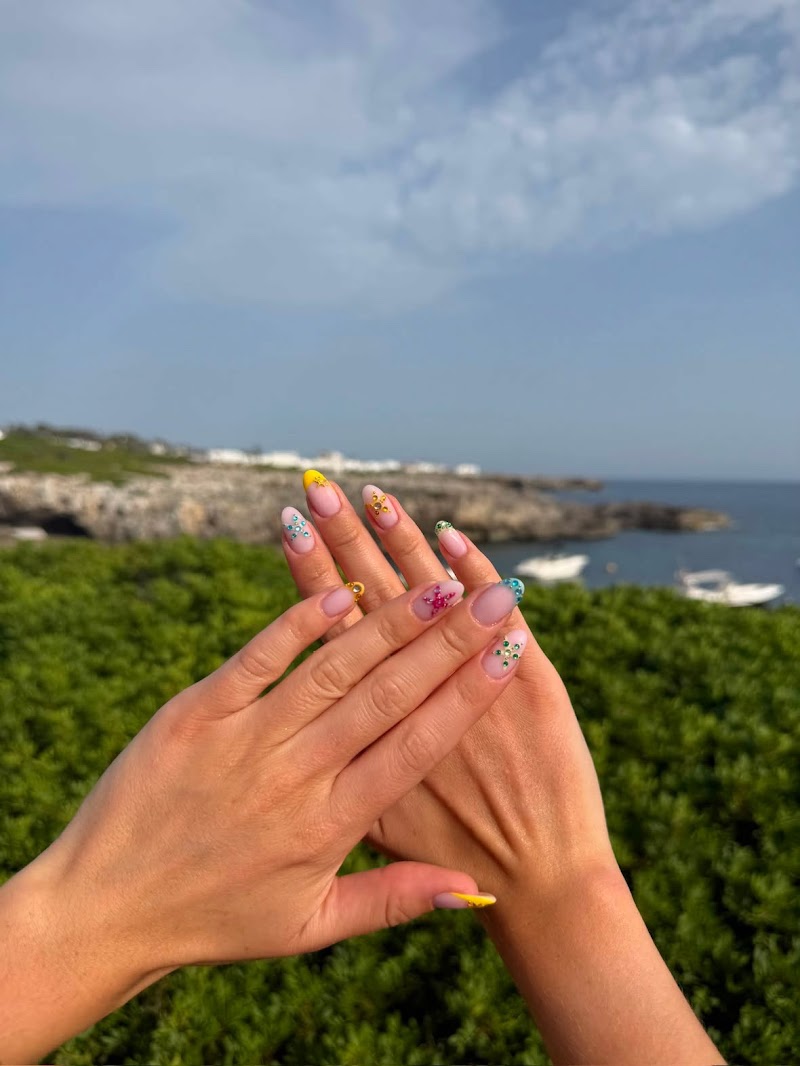 Ongles l’Onirique - Onglerie Lille - Photo de couverture - OneBooking