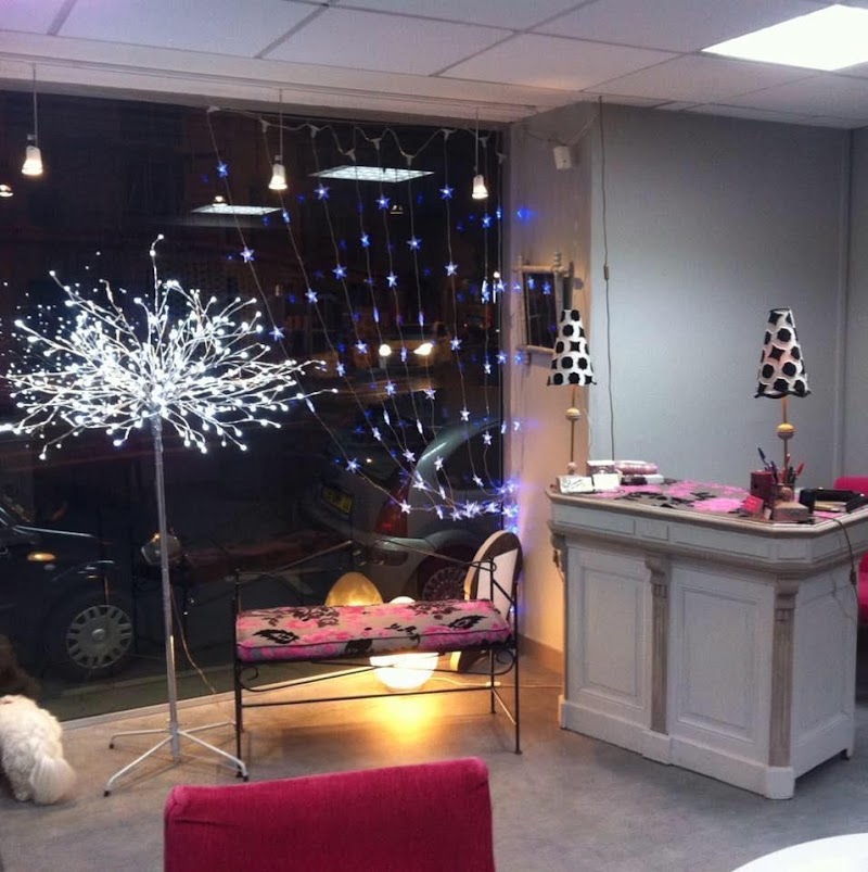 L'Ongle Chic le Mans - Onglerie Le Mans - OneBooking