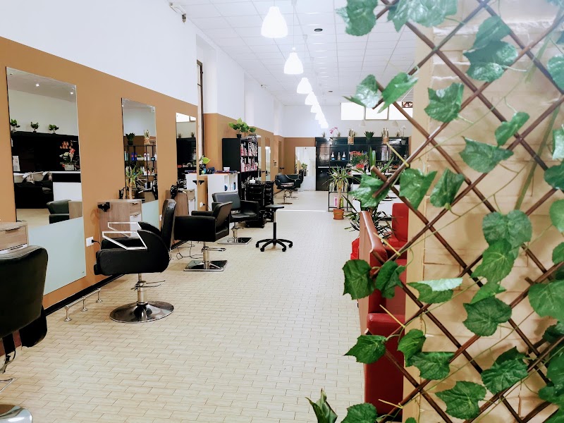 UHAIR Parrucchieri - Coiffure Forlì - OneBooking