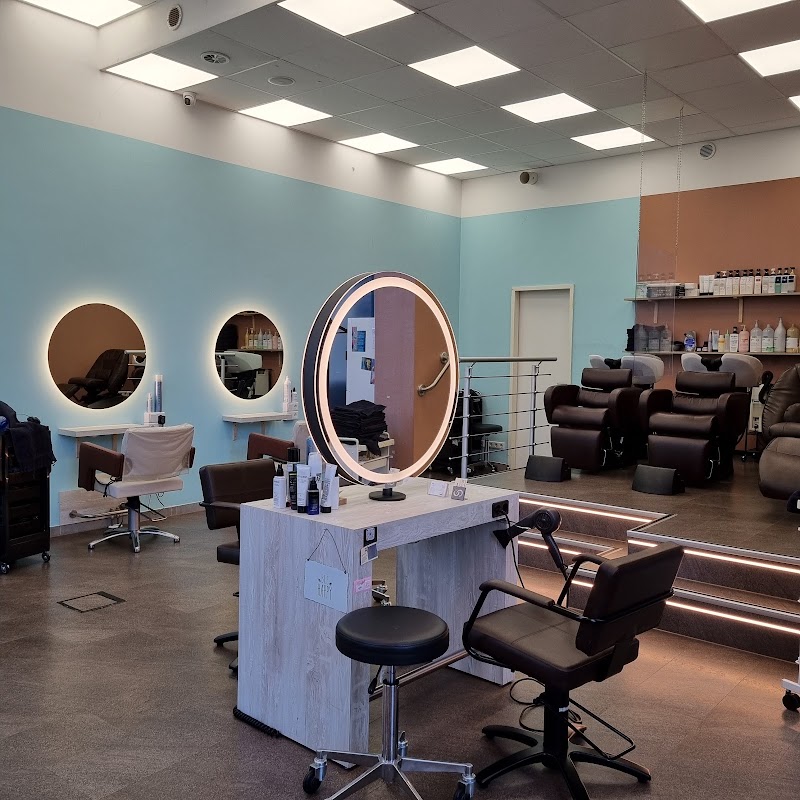 Hairstudiobee - Coiffure Frankfurt Am Main - OneBooking