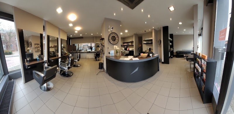 Diamond hair styling - Coiffure Genk - OneBooking