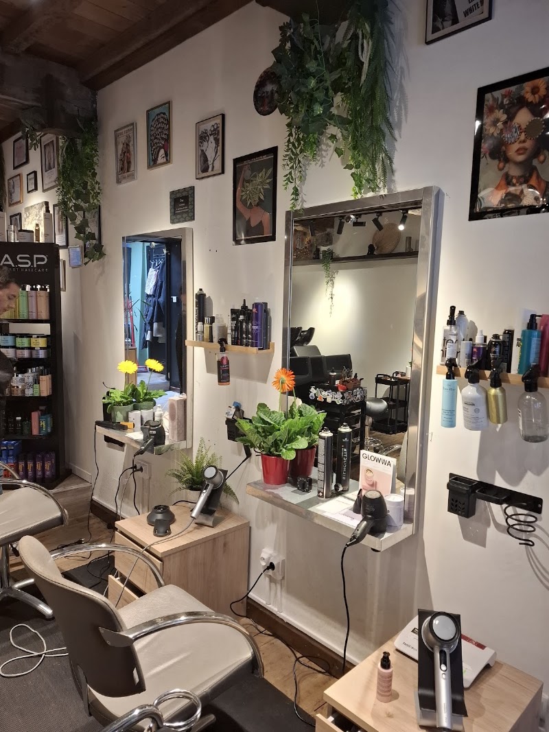 Au fil du cheveu ✂ - Coiffure Mons - OneBooking