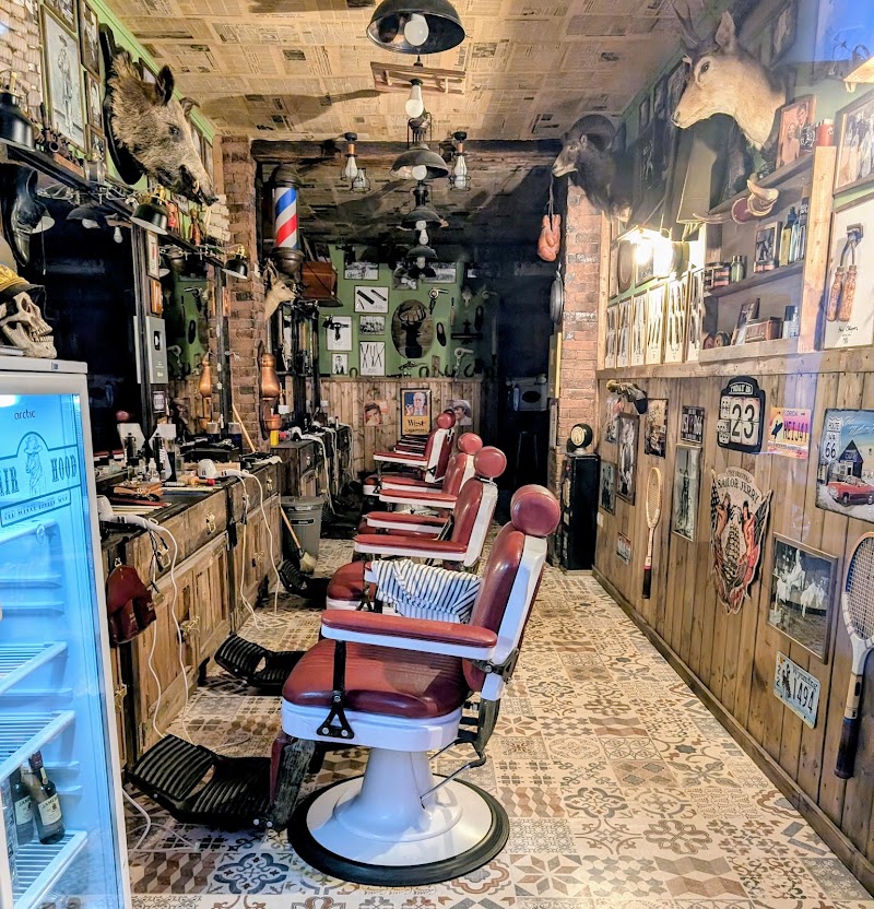 Hair Hood - BarberShop & Academy - Coiffure Timișoara - OneBooking