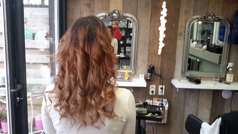 HAARSTUDIO LIESJE - Coiffure Mol - OneBooking