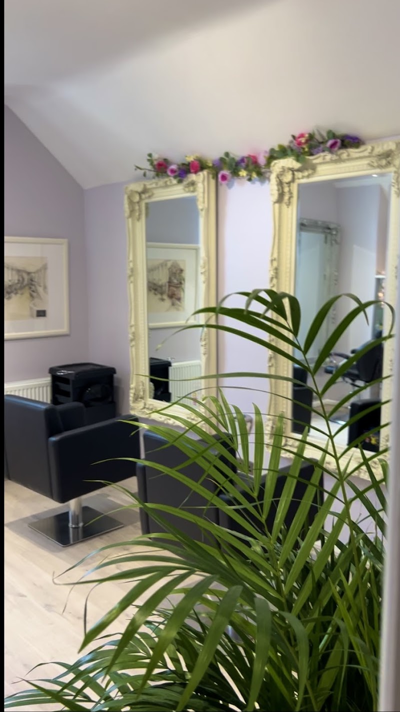 Louise Frances Hair - Coiffure Belfast - OneBooking