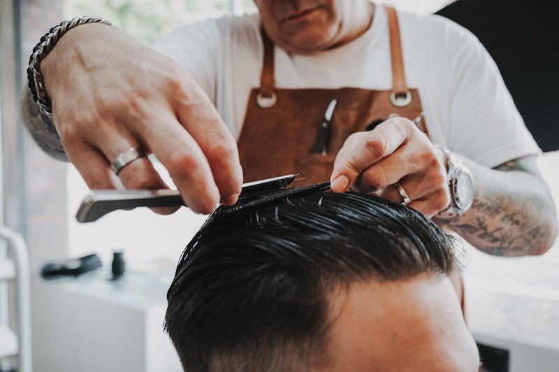 Innenstadt Friseur - Coiffure Hamburg - OneBooking