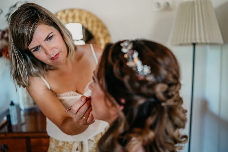 Ivana Pérez Hair & Makeup Studio - Coiffure Alicante - OneBooking