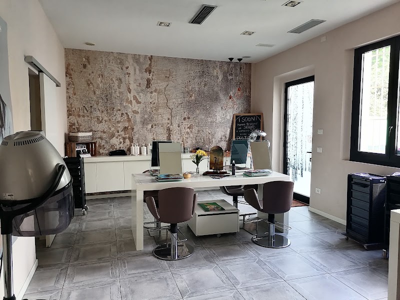 chiMera Benessere Parrucchieri - Coiffure Forlì - OneBooking