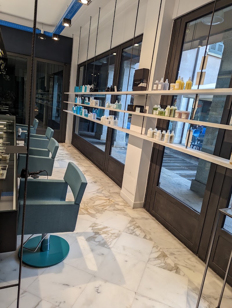 Place Hair - Coiffure Brescia - OneBooking