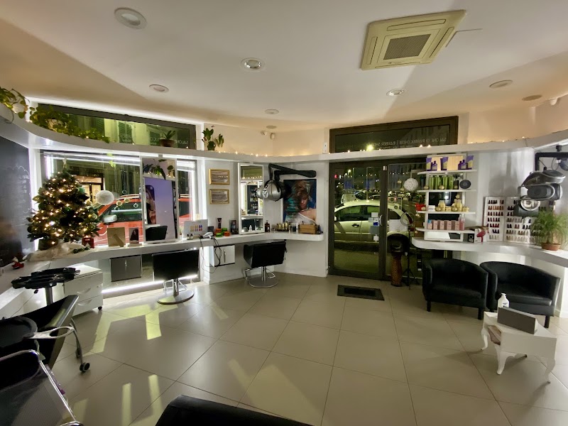 SHD - Sunflower Hair Design - Coiffure Florence - OneBooking