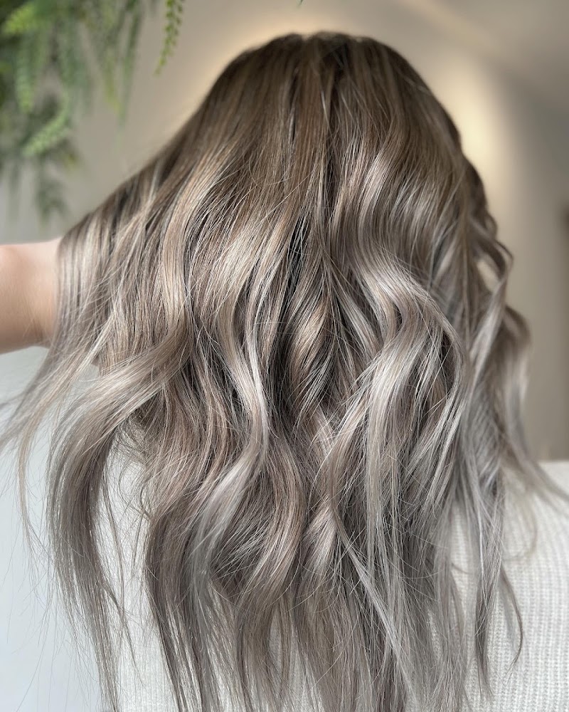 Maison Beauté By Mademoiselle - Coiffure Genk - OneBooking