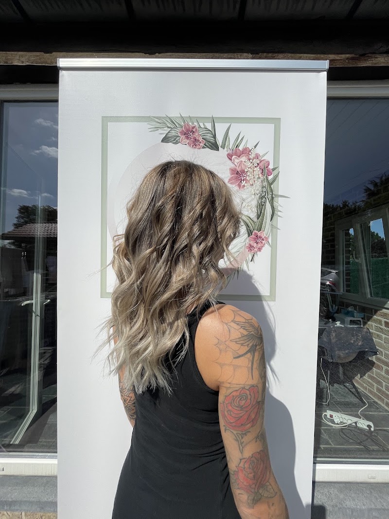 Beauty Bar by Lori - Coiffure Genk - OneBooking