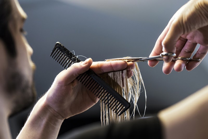 RUVOLO HAIRDESIGNER - Coiffure Catania - OneBooking
