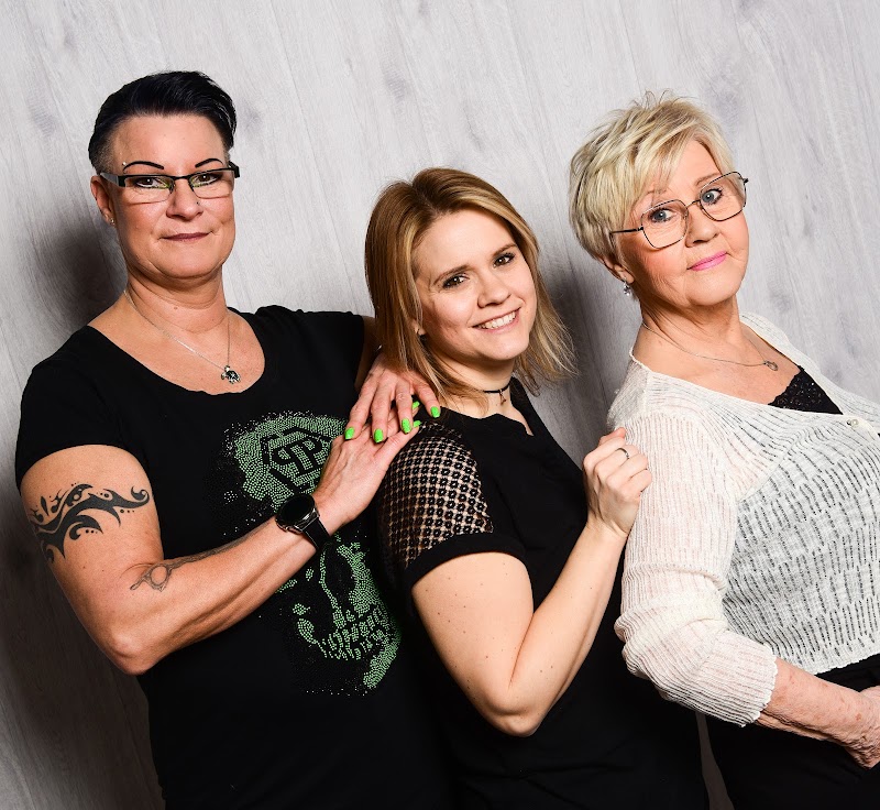 Verdandi Haarmode - Locken Friseur Hamburg - Poppenbüttel - Coiffure Hamburg - OneBooking