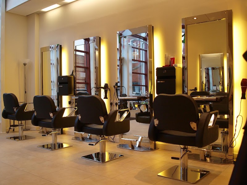 Charlie's Hair Studio - Coiffure Birmingham - OneBooking