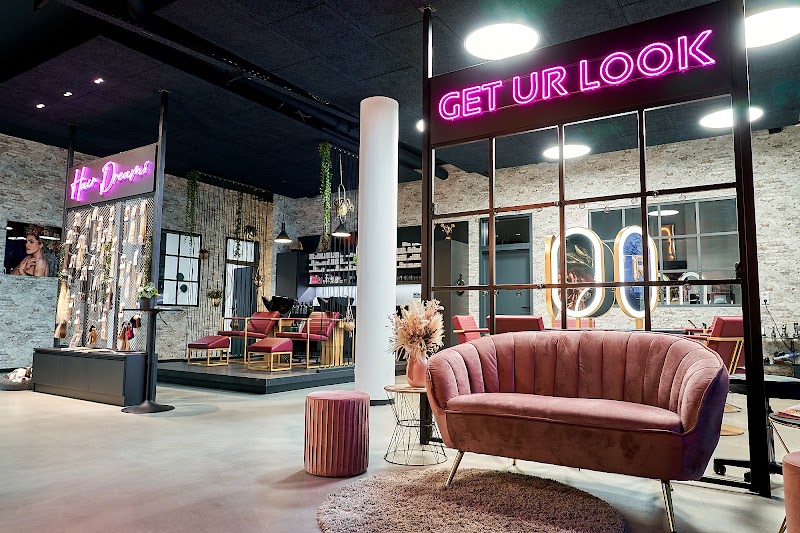 GET UR LOOK - Make-up - Hair - Beauty - Photography - Coiffure Frankfurt Am Main - OneBooking