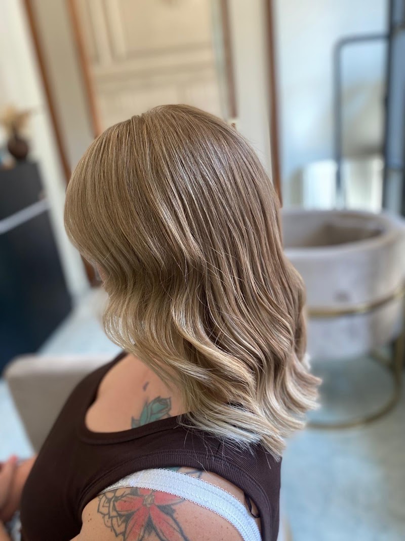 De Natuurlijke Kapper, La Maison des Cheveux - Coiffure Antwerp - OneBooking