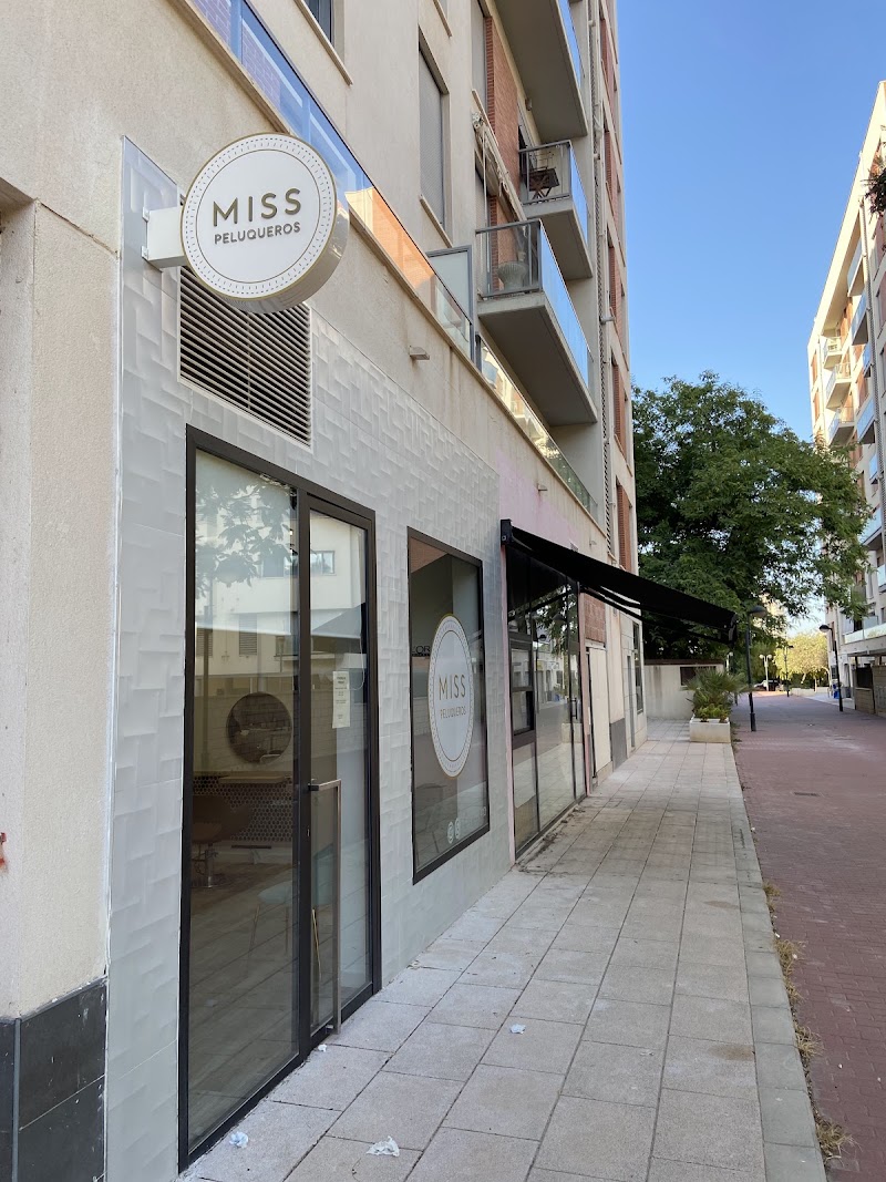 MISS PELUQUEROS - Coiffure Murcia - OneBooking