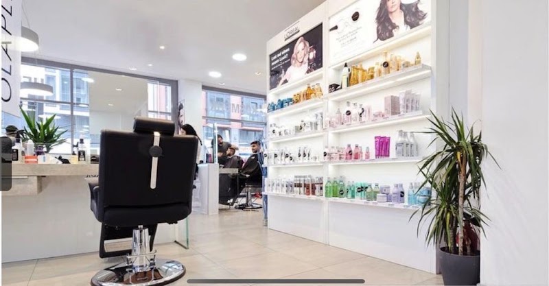 Makkas Coiffeur & Kosmetik Friseursalon München - Coiffure Munich - OneBooking