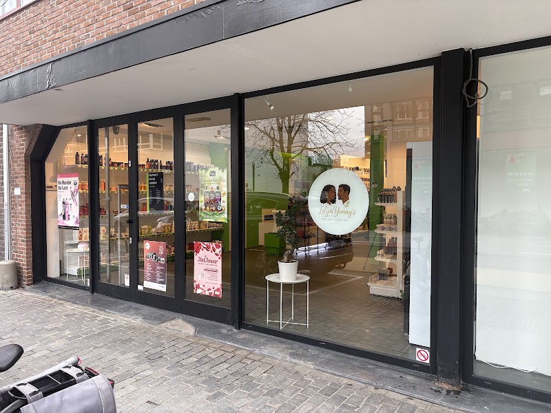 Lily&Yonny’s Hair and Cosmetics - Coiffure Mol - OneBooking